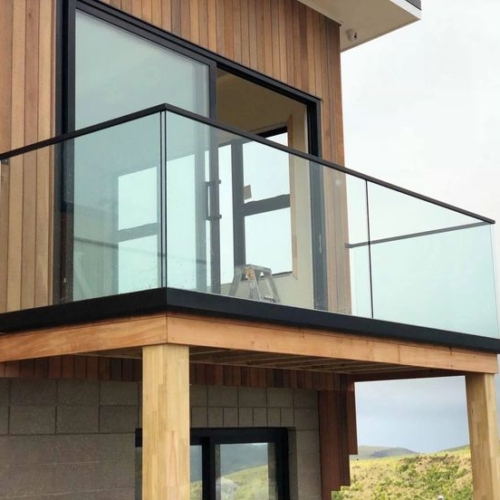 U channel glass railing for balcony deck stair railing design